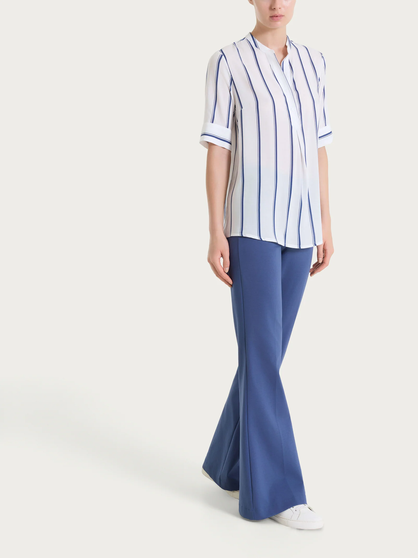 Pantalone flare in Compact Light - Oceana - Image 4