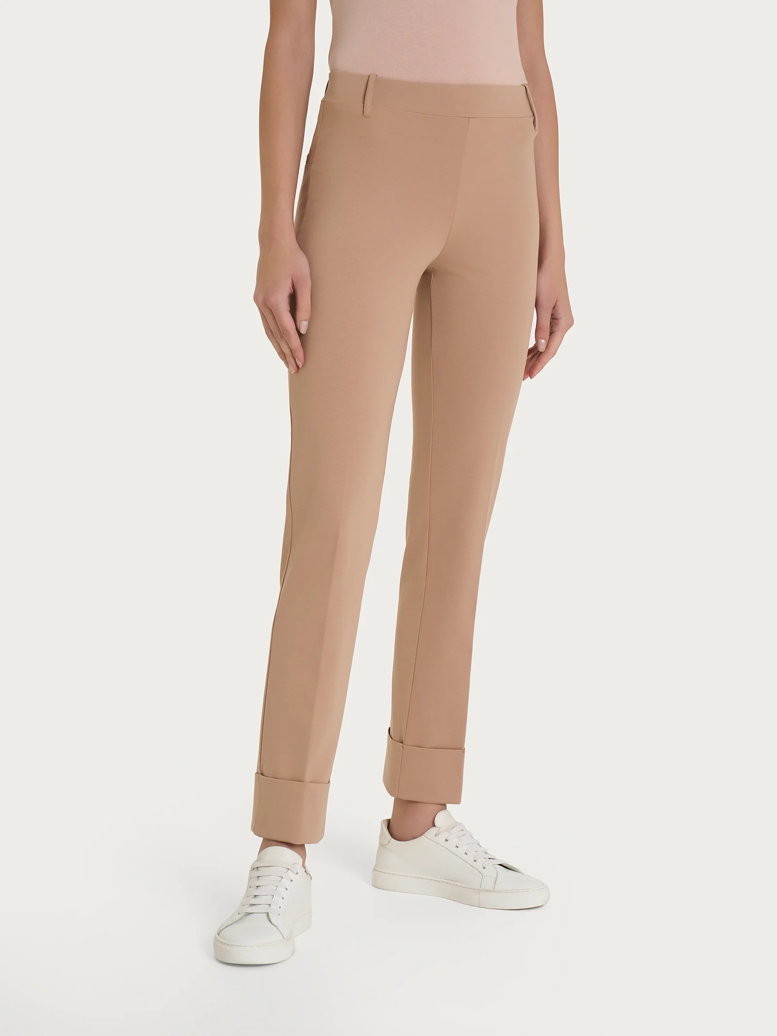 Pantalone slim dritto in Compact Light - Warm Taupe - Image 4