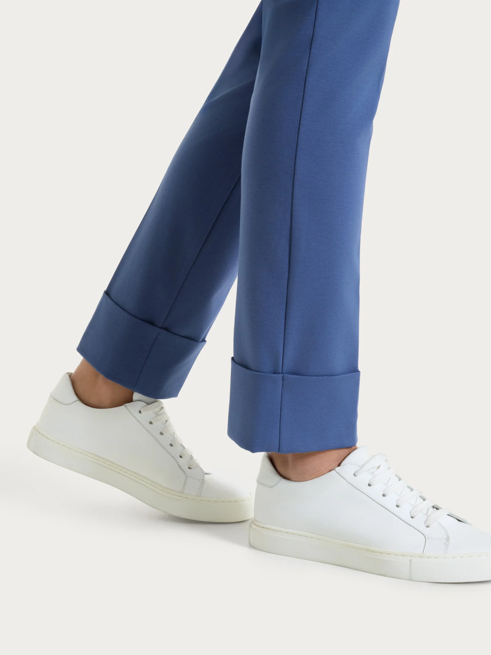 Pantalone slim dritto in Compact Light - Oceana - Image 4
