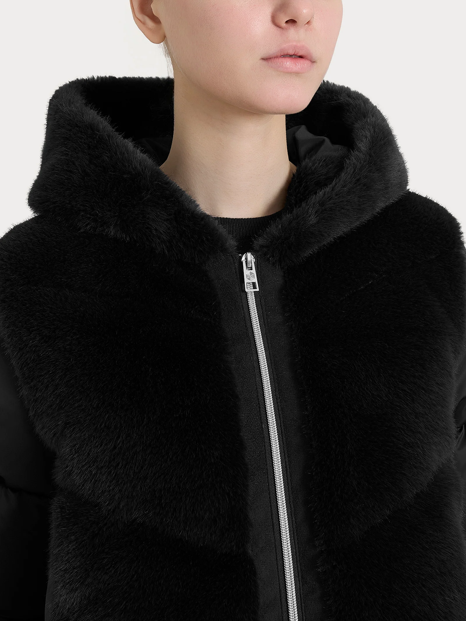 Piumino con Vegan Fur frontale - Nero - Image 3