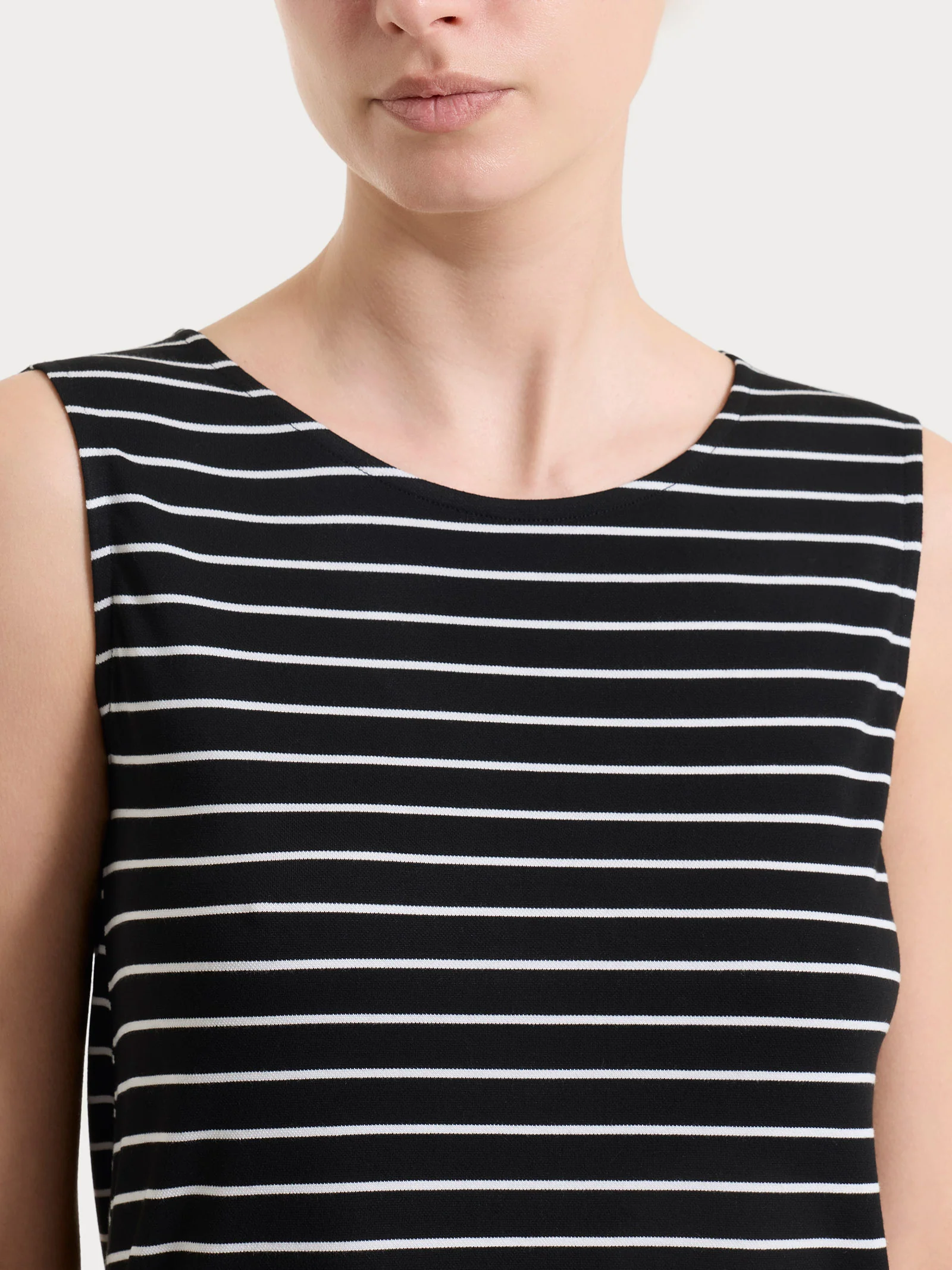 Top a righe con spalla larga in Summer Light Piquet - Fant.Nero - Image 4