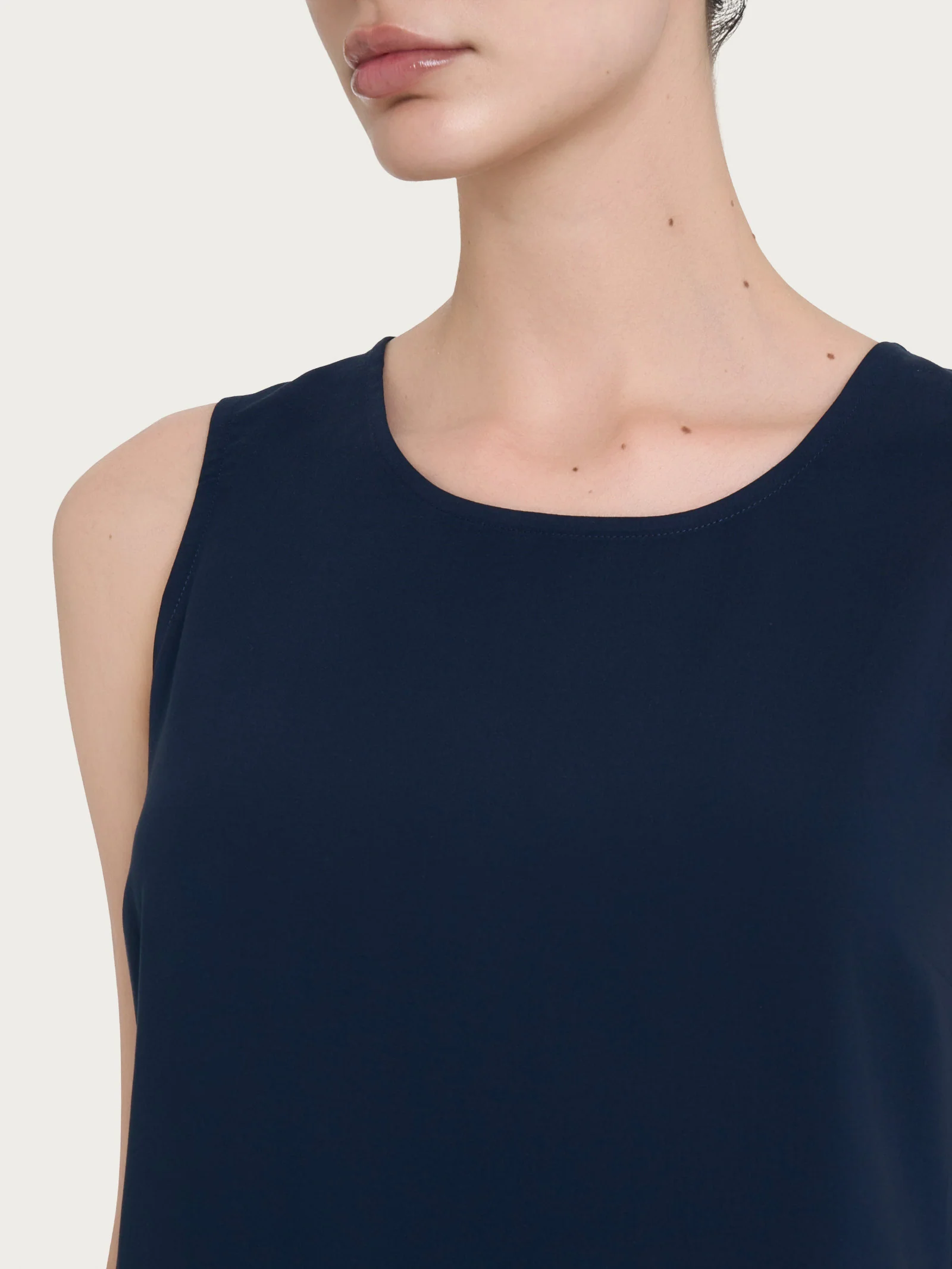 Top a spalla larga con inserto laterale in Misto Viscosa - Bleu - Image 3